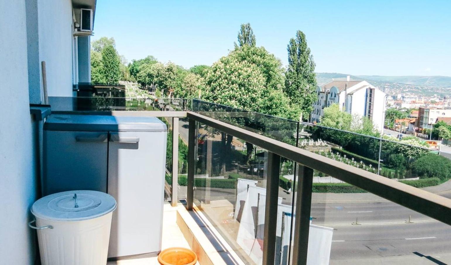 Eden Escape Lägenhet Cluj-Napoca Exteriör bild