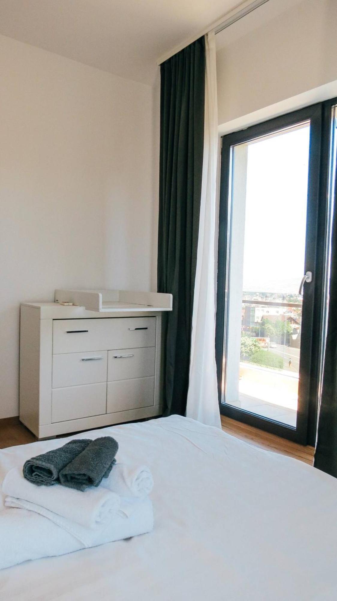 Eden Escape Lägenhet Cluj-Napoca Exteriör bild