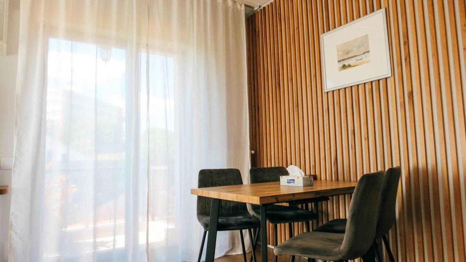 Eden Escape Lägenhet Cluj-Napoca Exteriör bild